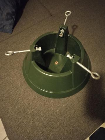 Kerstboomhouder beschikbaar voor biedingen