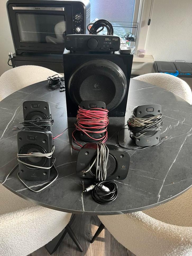 Logitech Z906 5.1 THX surround speaker set- Krachtig geluid, Audio, Tv en Foto, Luidsprekers, Zo goed als nieuw, Ophalen of Verzenden