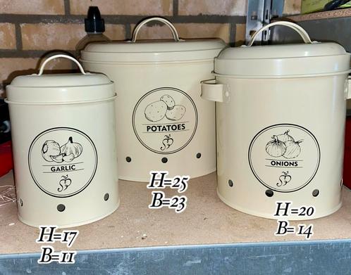 Mooie blikken-set voor aardappel/ui en knoflook, Huis en Inrichting, Keuken | Potten en Pannen, Zo goed als nieuw, Ophalen