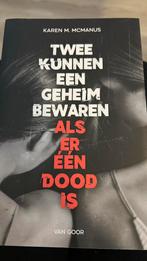 Karen M. McManus - Twee kunnen een geheim bewaren, Ophalen of Verzenden, Zo goed als nieuw, Karen M. McManus
