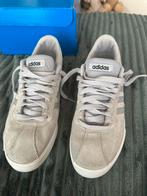 Grijze Adidas sneakers, maat 40 2/3, Ophalen of Verzenden