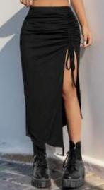 Zwarte rok met sexy split, Ophalen of Verzenden, Nieuw, Zwart, Onder de knie
