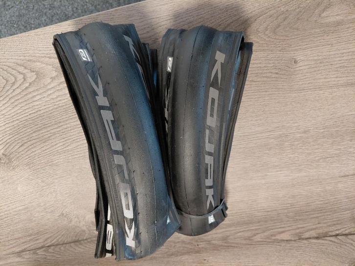 2x Schwalbe Kojak banden Nieuw! 700x35c, 28 inch., Fietsen en Brommers, Fietsonderdelen, Nieuw, Algemeen, Band, Ophalen