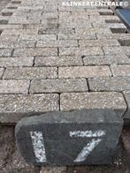 550m2 grijs betonklinkers dikformaat straatstenen 7-duimers, Bij dit gebruikte product niet te achterhalen, Gebruikt, Bij dit gebruikte product niet te achterhalen