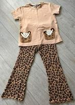 Geweldig setje 122 flared pant net tshirt 122, Ophalen of Verzenden, Zo goed als nieuw, Meisje