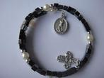 Mooie rozenkrans armband met hematiet steentjes, Ophalen of Verzenden, Zo goed als nieuw, Sieraad, Christendom | Katholiek