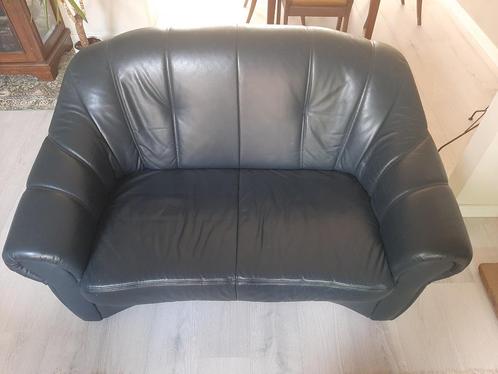 Leren bank gratis, Huis en Inrichting, Banken | Bankstellen, Zo goed als nieuw, Rechte bank, Tweepersoons, Minder dan 150 cm, Minder dan 75 cm