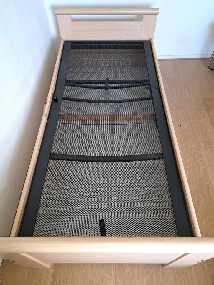 Net eenpersoonsbed met Auping spiraal, Huis en Inrichting, Slaapkamer | Bedden, Gebruikt, Eenpersoons, 90 cm, 200 cm, Hout, Crème