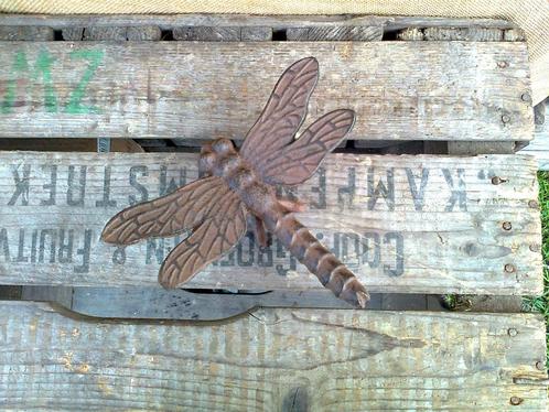 Decoratieve, mooie Libelle, bruin gietijzer, Tuin en Terras, Tuinbeelden, Nieuw, Dierenbeeld, Metaal, Ophalen of Verzenden