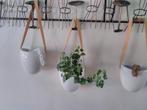 3 hangbloempotten met 3 verschillende koorden, zie foto s!, Ophalen, Zo goed als nieuw