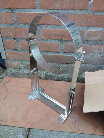 Muurbeugel verstelbaar 8-20 cm - Ø 200 mm - nieuw beschikbaar voor biedingen