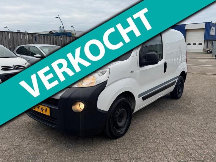 Fiat Fiorino 1.3 MJ SX / APK / Airco / Trekhaak / PDC, Auto's, Bestelauto's, Bedrijf, Te koop, ABS, Airbags, Airconditioning, Alarm