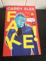 Carry Slee - Fake - Nieuw!, Boeken, Kinderboeken | Jeugd | 10 tot 12 jaar, Nieuw, Carry Slee, Verzenden