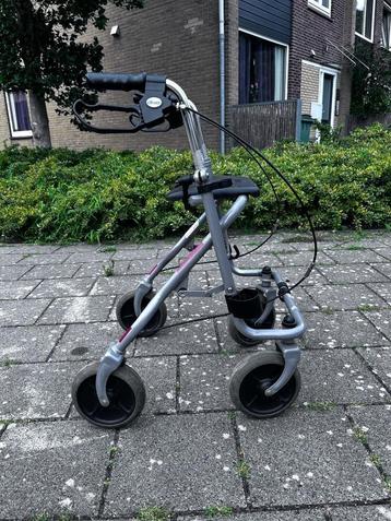 Rollator  beschikbaar voor biedingen