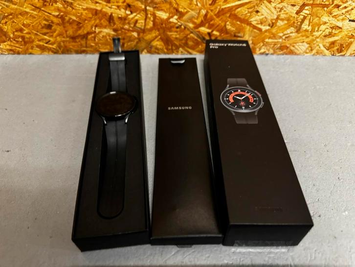 Samsung Galaxy Watch5 Pro - Ideaal voor sport! - ReK4, Sieraden, Tassen en Uiterlijk, Smartwatches, Zo goed als nieuw, Android