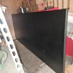 Bureau. En zwart blad., Ophalen