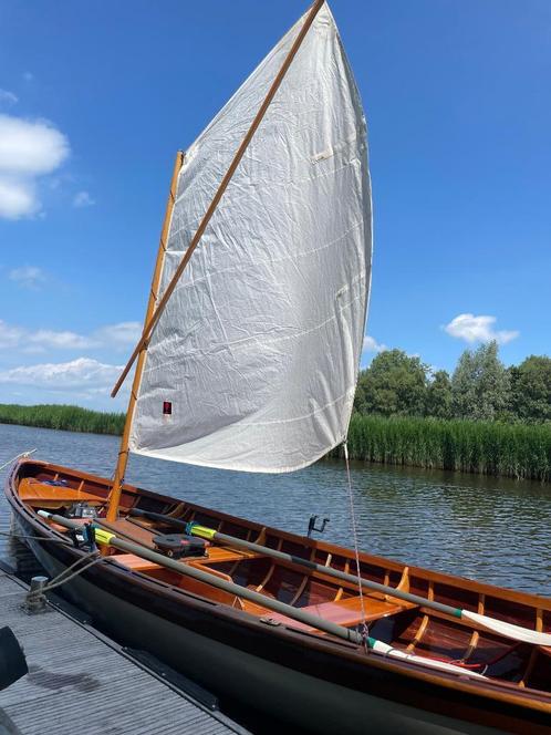 Klassiek vormgegeven zeil- roeibootje Whitehall 17, Watersport en Boten, Roeiboten, Gebruikt, Hout, Met roeispanen of peddels