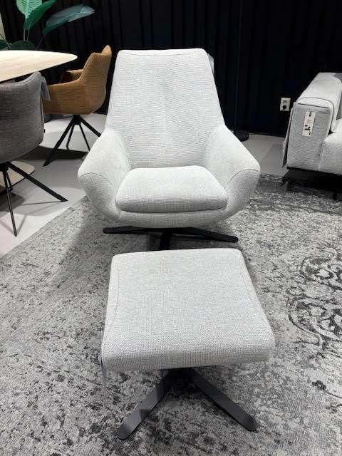 Montel draaifauteuil showroom, Huis en Inrichting, Fauteuils, Zo goed als nieuw, Stof, 50 tot 75 cm, 75 tot 100 cm, Ophalen