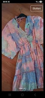 Nieuw Ibiza zomerjurkje in pastel kleuren en goudkleur, maat, Maat 38/40 (M), Premium collection, Nieuw, Ophalen of Verzenden
