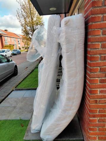 Twee matrassen 90 x 20. (Gratis)