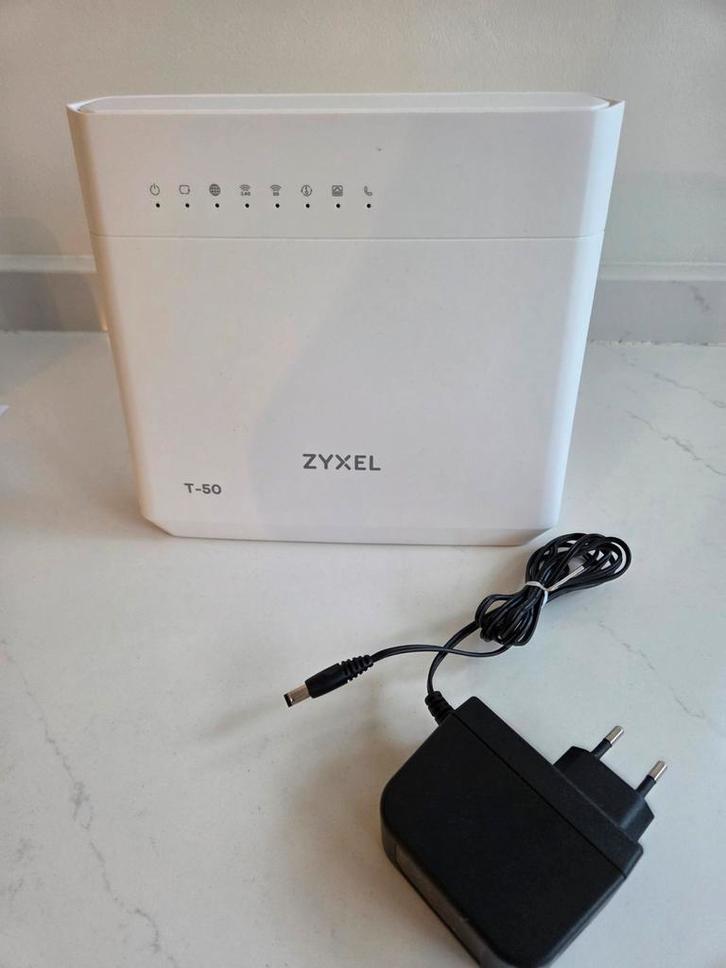 Zyxel T-50 Wifi Router - Betrouwbaar en Snel!, Computers en Software, Routers en Modems, Zo goed als nieuw, Router met modem, Ophalen of Verzenden