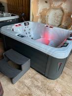 Mooie Passion Renew spa 3persoons leveren is mogelijk, Tuin en Terras, Bubbelbaden en Hottubs, Ophalen of Verzenden, Zo goed als nieuw
