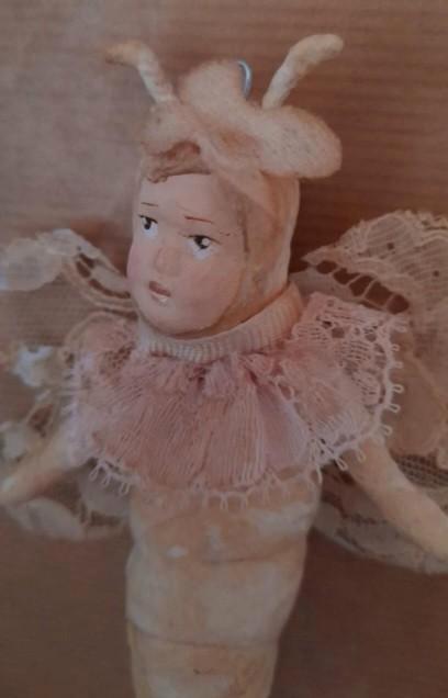 Prachtig brocante wattenpop vlindertje met kanten vleugels, Antiek en Kunst, Curiosa en Brocante, Ophalen of Verzenden
