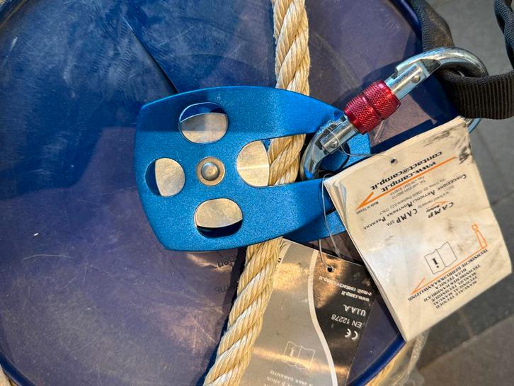 Nieuw Touw 150m met Katrol, Doe-het-zelf en Verbouw, Overige Doe-het-zelf en Verbouw, Nieuw, Ophalen of Verzenden