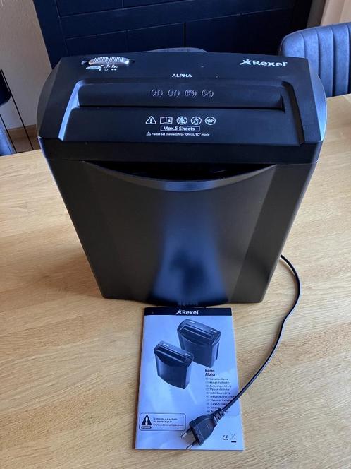 Papiervernietiger Rexel Alpha stroken, Diversen, Bureau-accessoires, Zo goed als nieuw, Ophalen