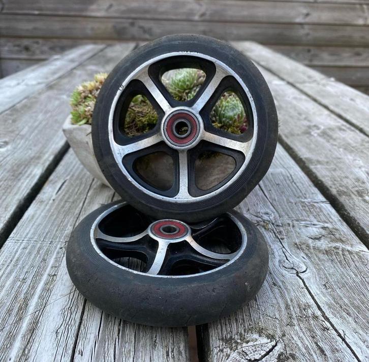 2x MGP 120mm stuntstep wielen, Sport en Fitness, Overige Sport en Fitness, Zo goed als nieuw, Ophalen of Verzenden