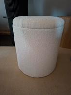 Bouclé poef / bijzettafel met deksel, Huis en Inrichting, Banken | Voetenbanken en Poefen, Ophalen, Minder dan 50 cm, Rond, Nieuw