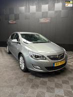 Opel Astra 1.4 Turbo Sport | Leder | Navi | Clima | Nieuwe A, Voorwielaandrijving, Gebruikt, 4 cilinders, Leder en Stof