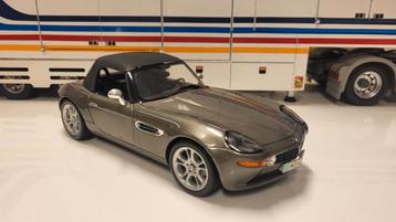 Kyosho BMW Z8 Roadster Stratos Grey Dealer Edition SCHADE beschikbaar voor biedingen