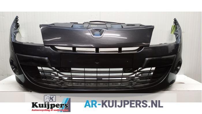 Voorbumper van een Renault Megane, Auto-onderdelen, Carrosserie en Plaatwerk, Bumper, Renault, Gebruikt