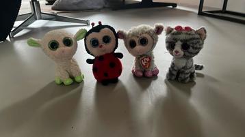 Beanie boos beschikbaar voor biedingen