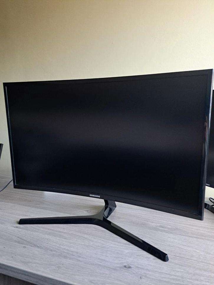 Samsung C27F396FHU, Audio, Tv en Foto, Televisies, Zo goed als nieuw, 100 cm of meer, Samsung, 50 Hz, Ophalen