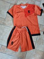 Leuk oranje voetbal pakje 140, Kinderen en Baby's, Kinderkleding | Maat 140, Gebruikt, Ophalen of Verzenden
