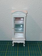 Poppenhuis 1:12 wit vitrinekastje, Verzamelen, Ophalen of Verzenden, Poppenhuis