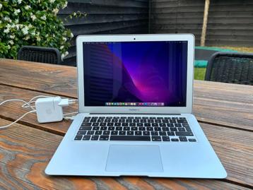 MacBook Air 13” (2017) – i7 / 8GB / SSD – Supersnel & netjes beschikbaar voor biedingen