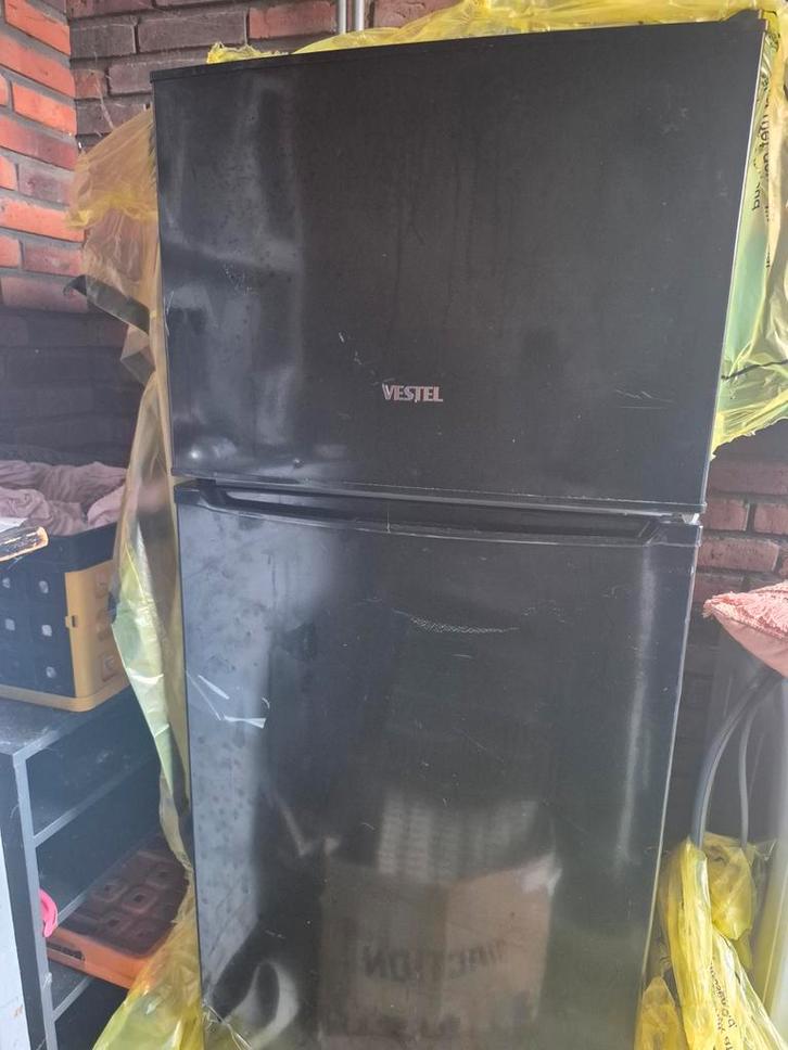 Koelkast gratis, Witgoed en Apparatuur, Koelkasten en IJskasten, Gebruikt, Met vriesvak, 100 tot 150 liter, 85 tot 120 cm, 45 tot 60 cm