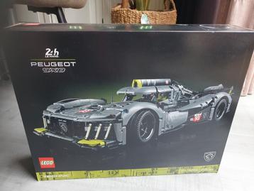 LEGO Technic Peugeot 9X8 24H Le Mans Hypercar beschikbaar voor biedingen