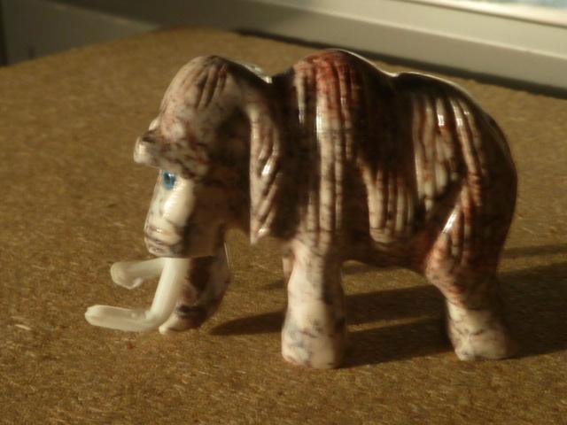 Mammoet van steatiet, Verzamelen, Dierenverzamelingen, Nieuw, Beeldje of Figuurtje, Overige soorten, Ophalen of Verzenden