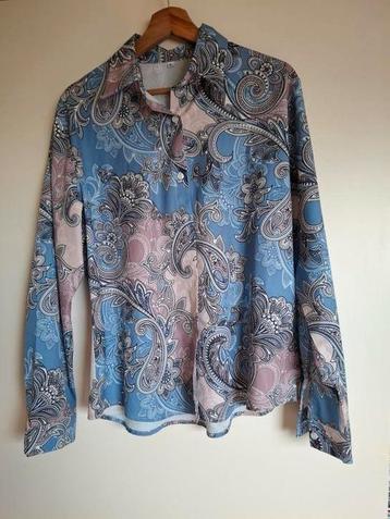  kleurige blouse beschikbaar voor biedingen