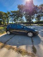 Opel Astra 1.4 Ecotec 74KW 5-D 2011 Zwart, Auto's, Voorwielaandrijving, 65 €/maand, 4 cilinders, 100 pk