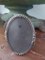 Ovaal fotolijstje met decoratie roosjes, Ophalen of Verzenden