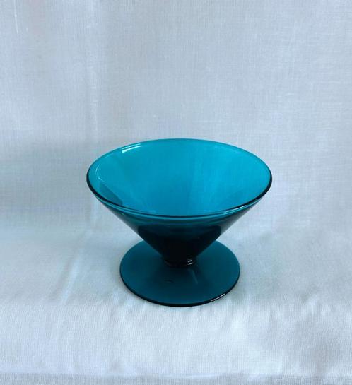 Glas 7,5 cm hoog Euroglass Design hand made Vintage Coupe, Antiek en Kunst, Antiek | Glas en Kristal, Ophalen