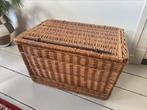 Brocante, Franse gevlochten (was)mand met stoksluiting, Antiek en Kunst, Curiosa en Brocante, Ophalen of Verzenden