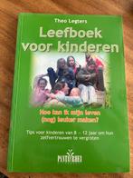 Leefboek voor kinderen - Theo Legters, Ophalen of Verzenden, Zo goed als nieuw, Non-fictie