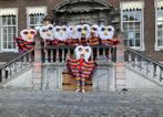 Carnavalskleding loopgroep gigantische uilenkoppen 9 stuks, Ophalen, Carnaval, Overige maten, Kleding