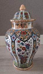 Petrus Regout Kaststel Imari dekselpot, Ophalen